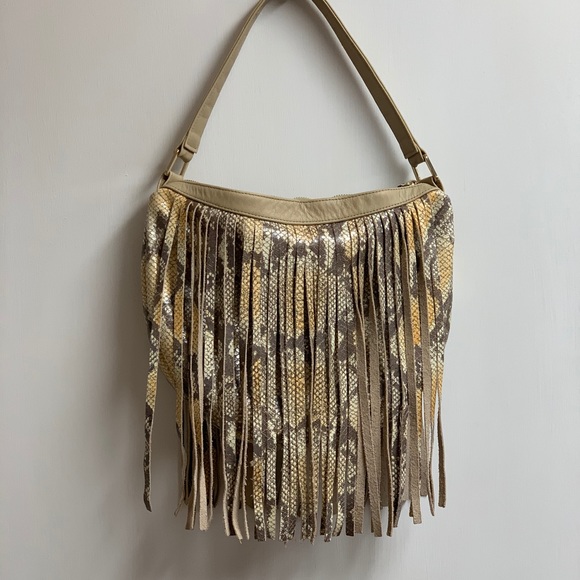 kelly wynne purse
